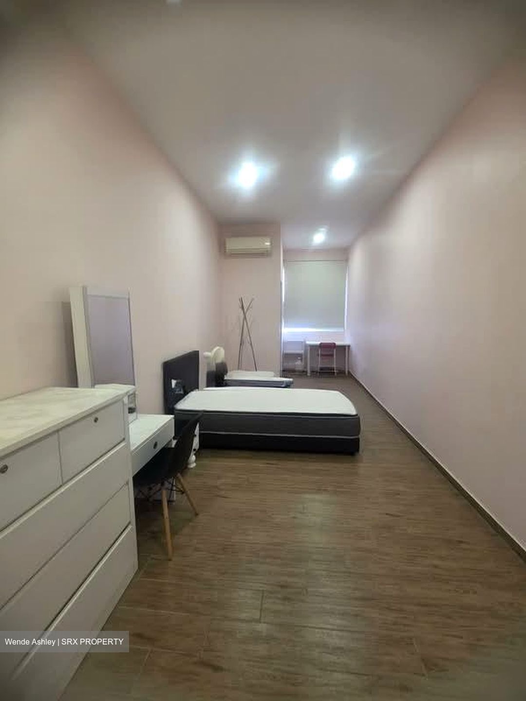 Charlton Residences (D19), Terrace #572062491
